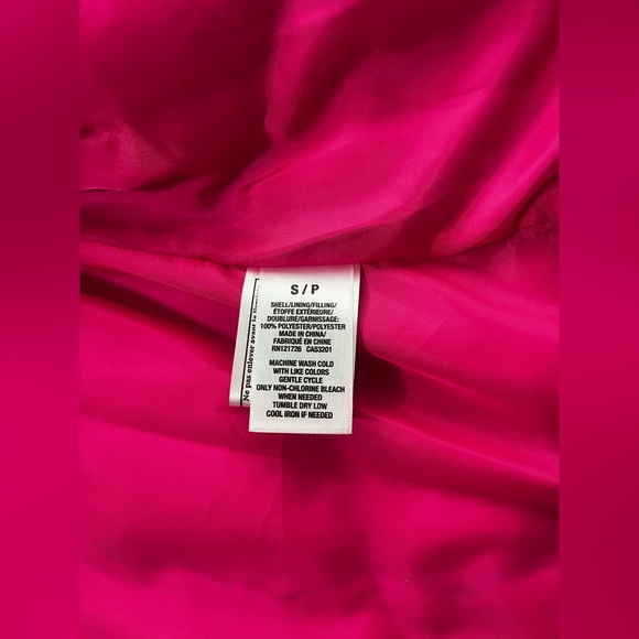 Aeropostle Black Vest with Pink Interior Small Pockets‎ Zipper Quilted Cozy - Picture 5 of 9